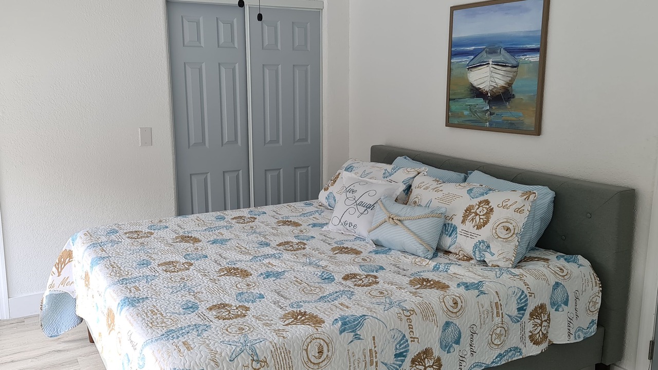 Photo of Bedroom in Bayview