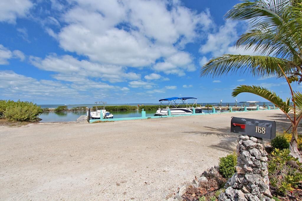 Photo of Others in Tavernier