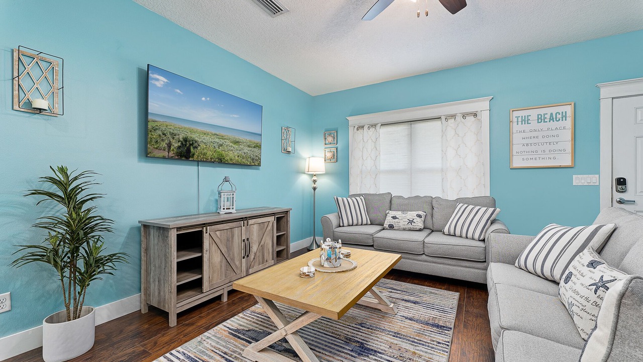 Photo of Bedroom in Marineland Acres