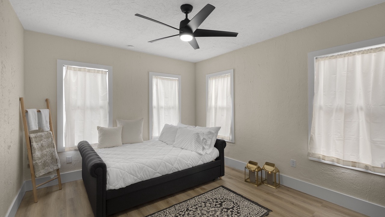 Photo of Bedroom in Parker Ridge