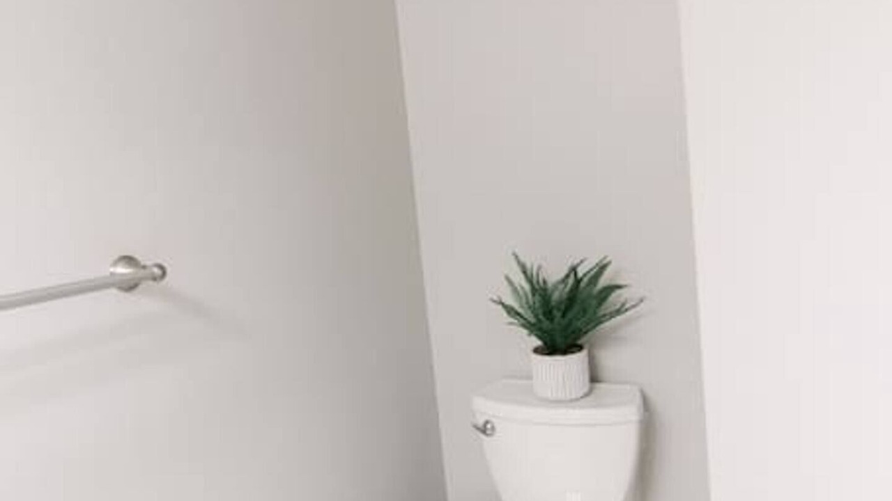 Photo of Bathroom in Oakford Park