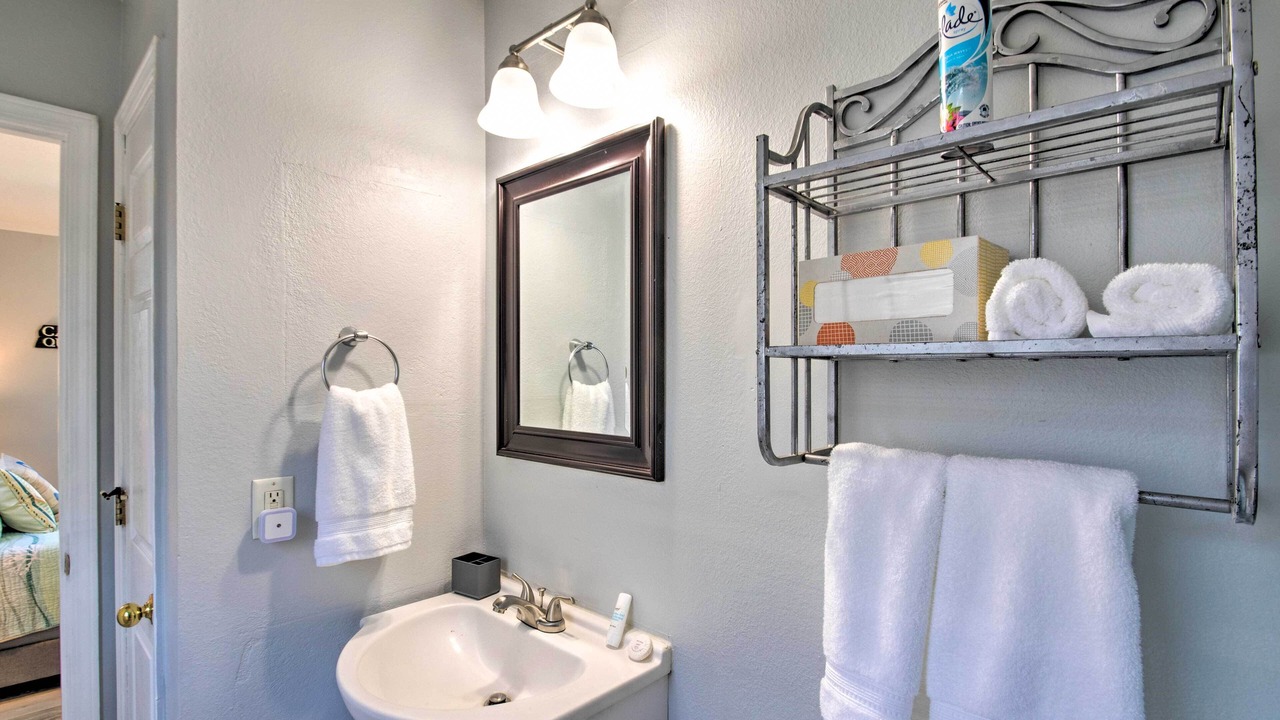 Photo of Bathroom in Gulf Breeze