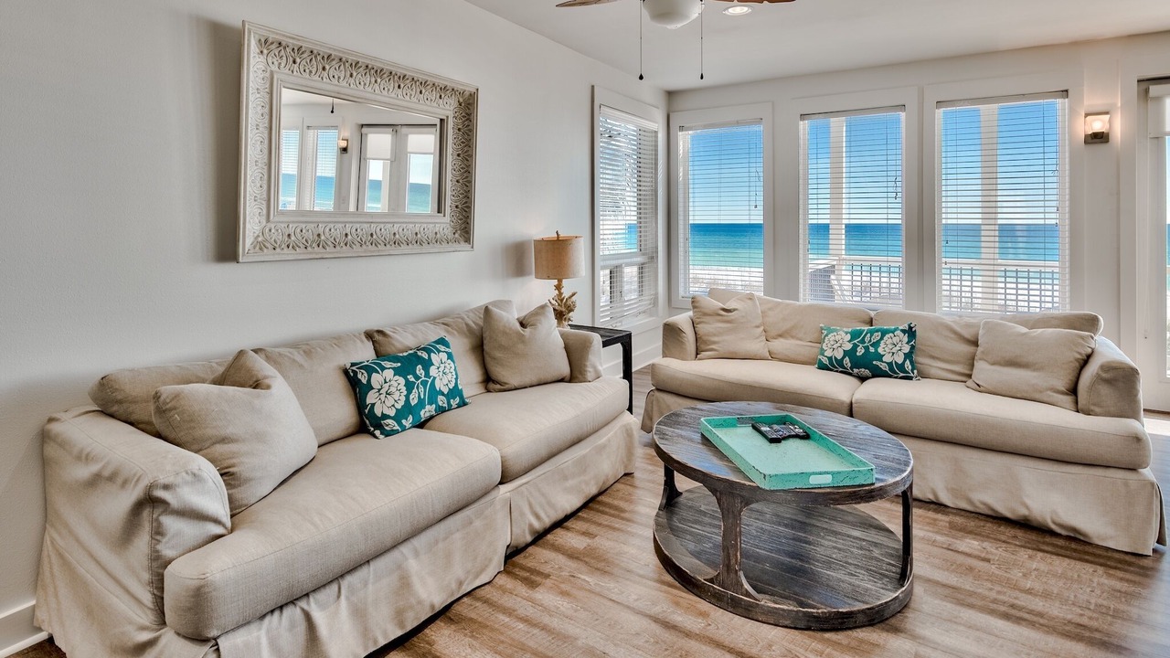 Photo of Livingroom in Miramar Beach