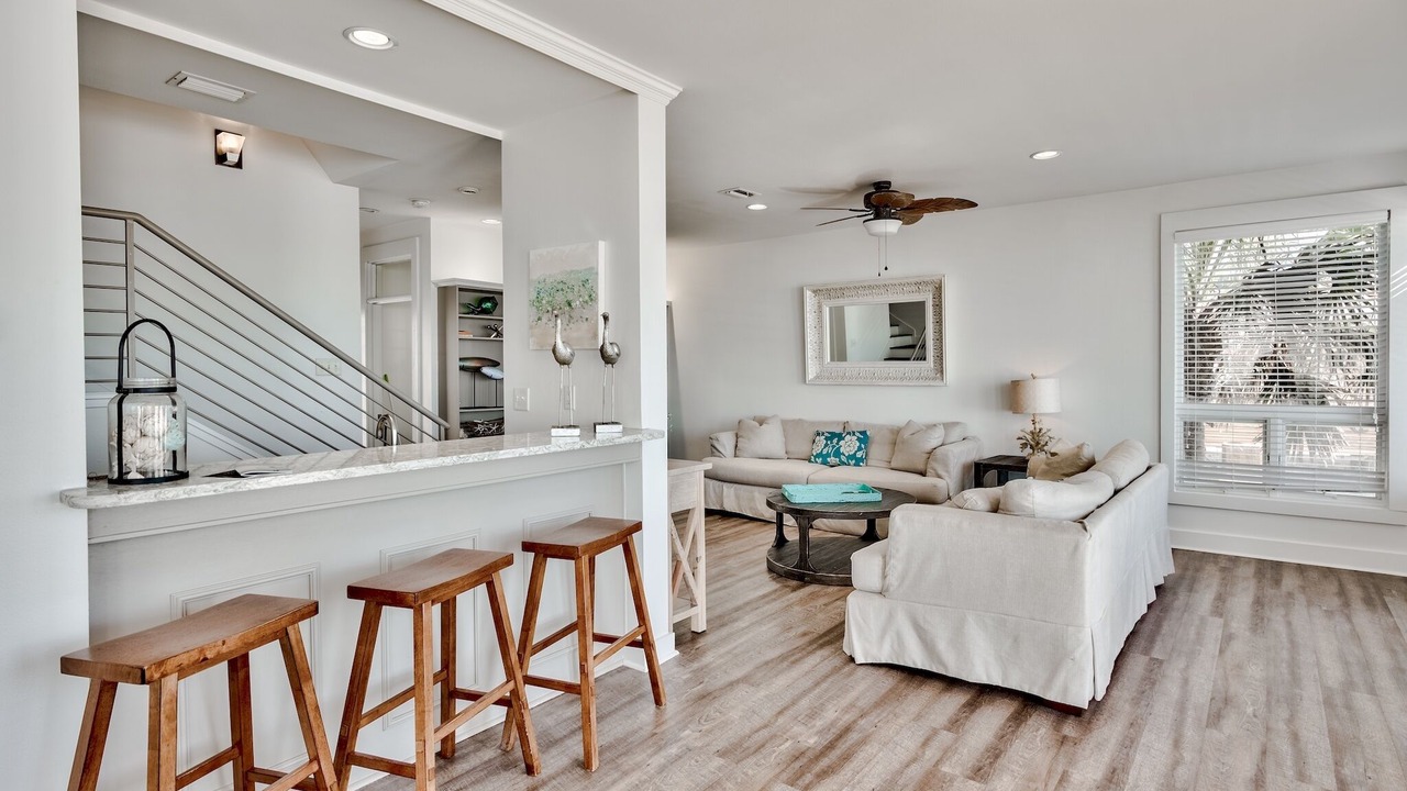 Photo of Livingroom in Miramar Beach