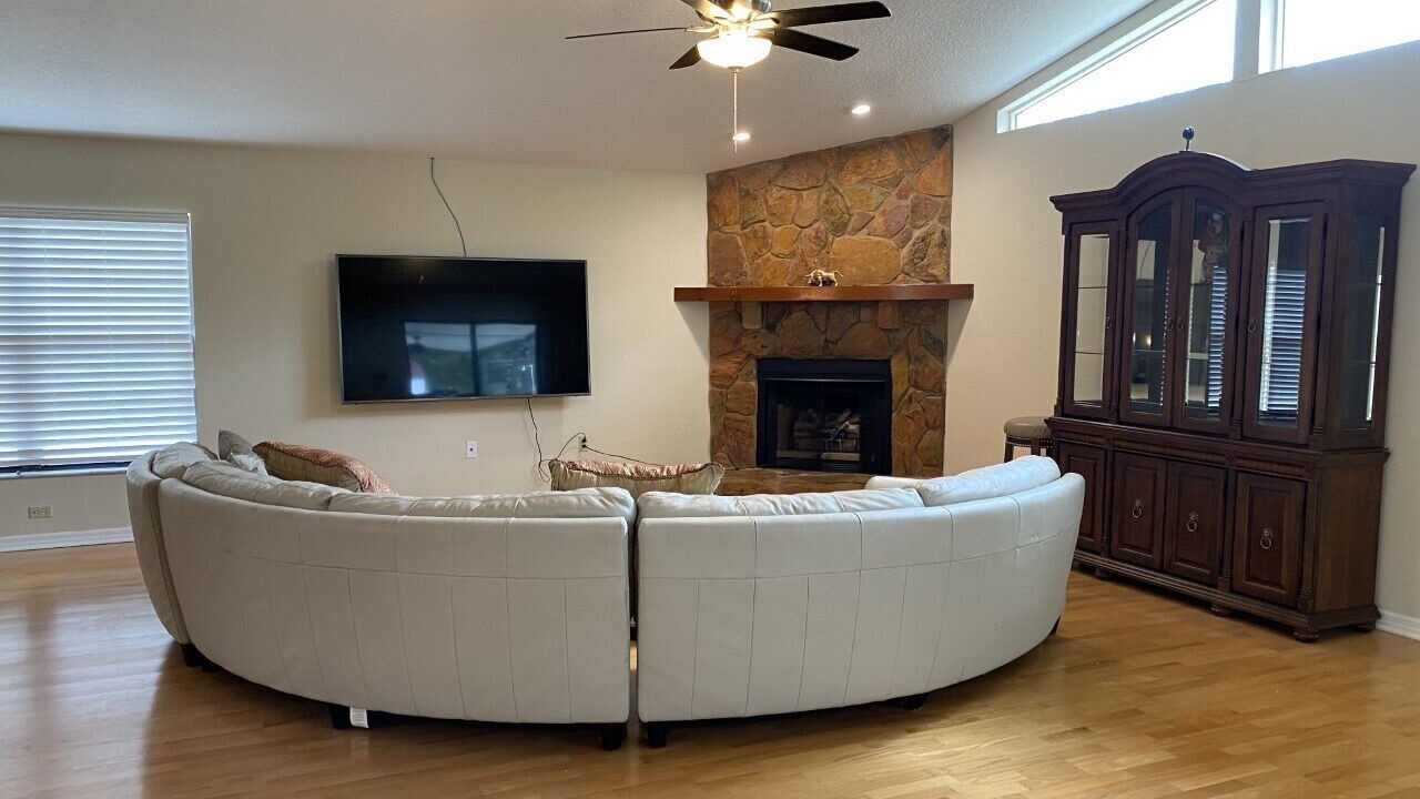 Photo of Livingroom in Wesley Chapel