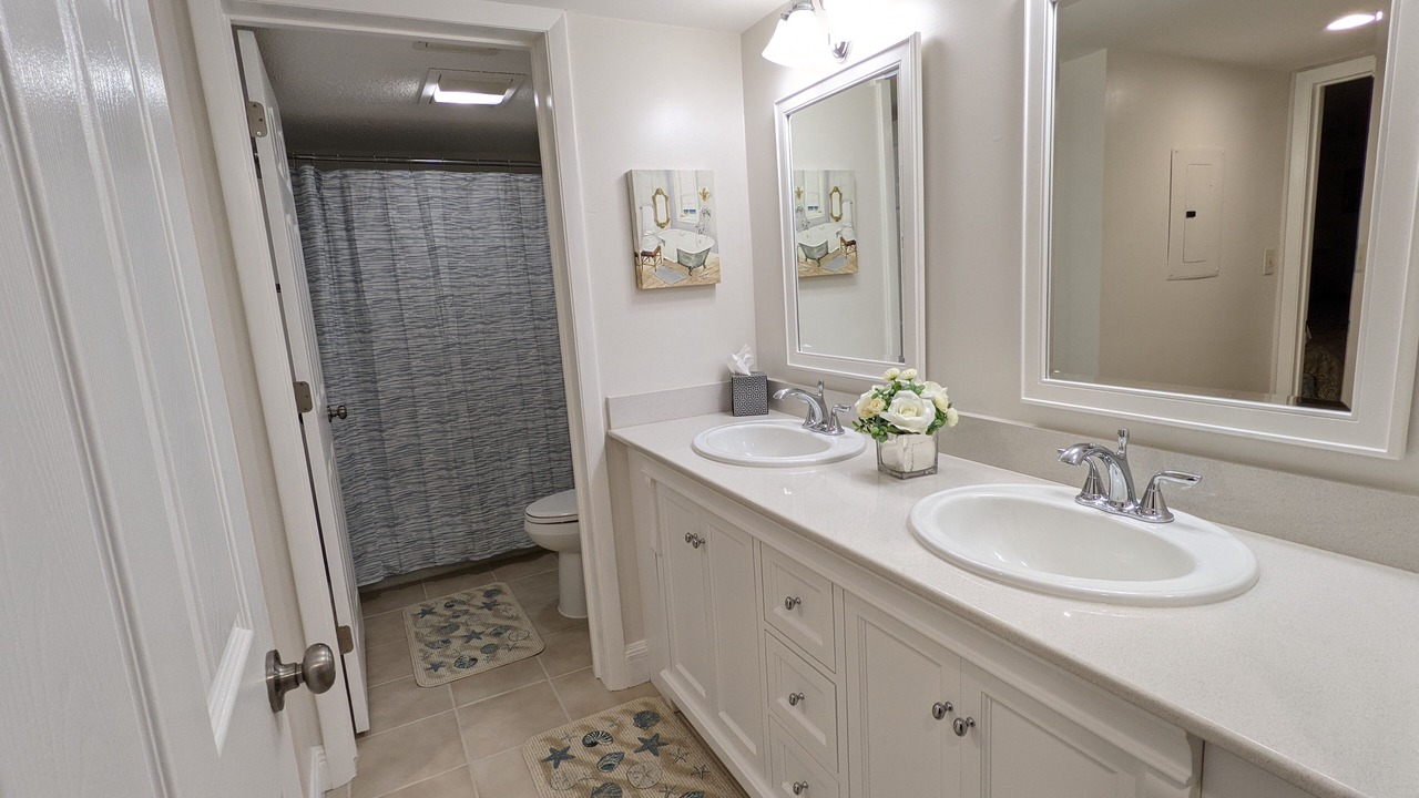 Photo of Bathroom in Wesley Chapel