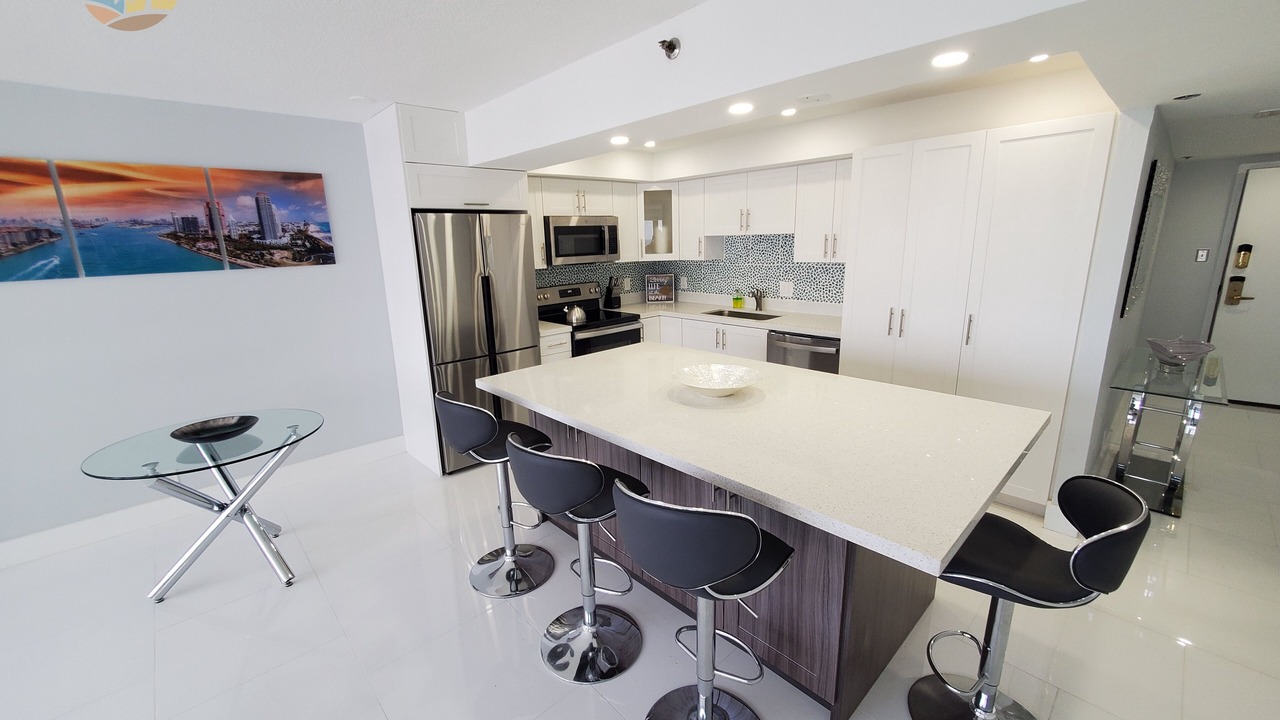Photo of Kitchen in Mid Beach
