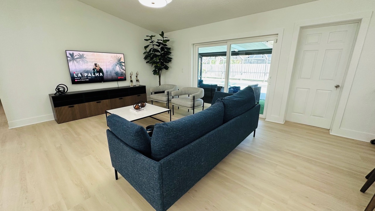 Photo of Livingroom in Greater Northdale