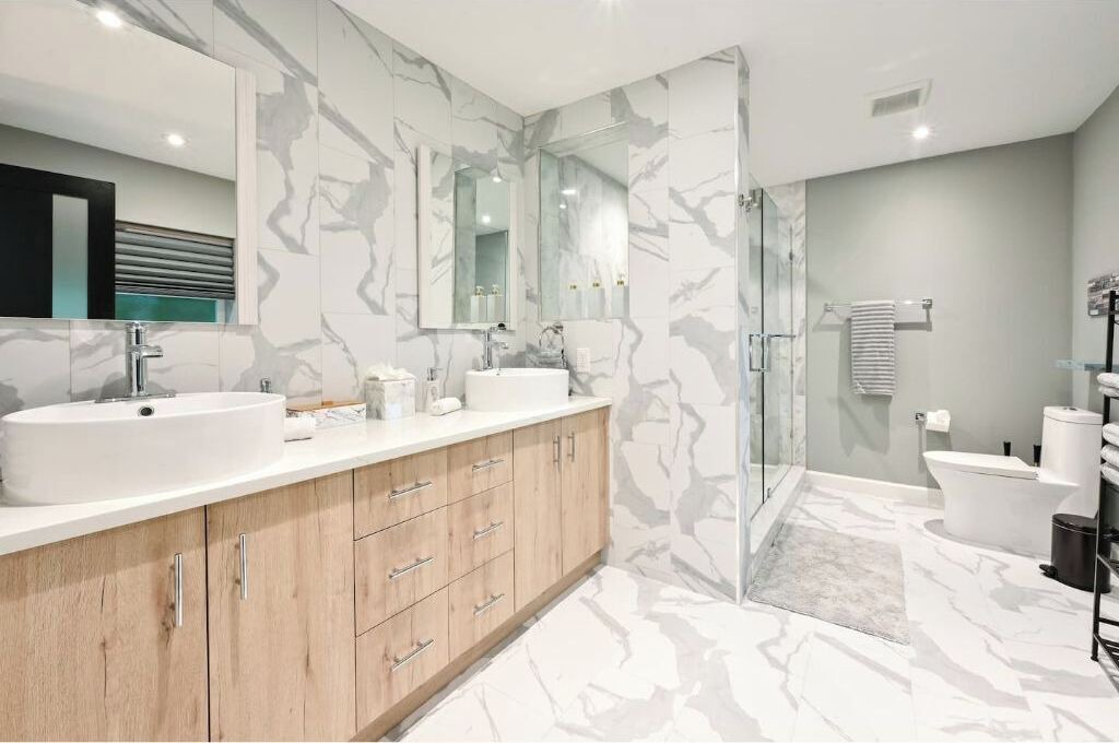 Photo of Bathroom in Palm River Estates