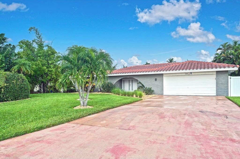 Photo of Outdoor in Palm River Estates