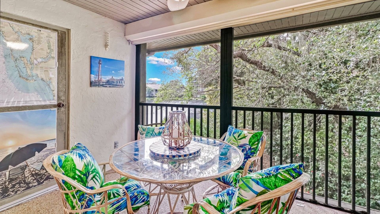 Photo of Patio Balcony in Bonita Bay