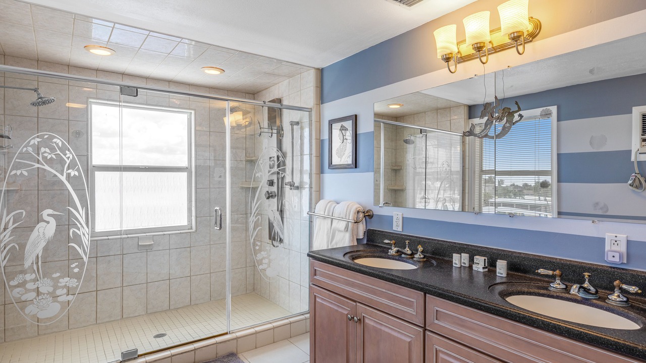 Photo of Bathroom in Cross Key Waterways