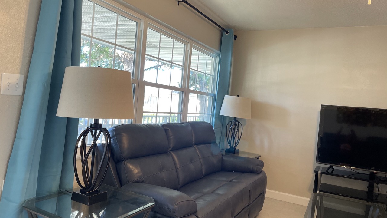 Photo of Livingroom in Springs at Kings Bay