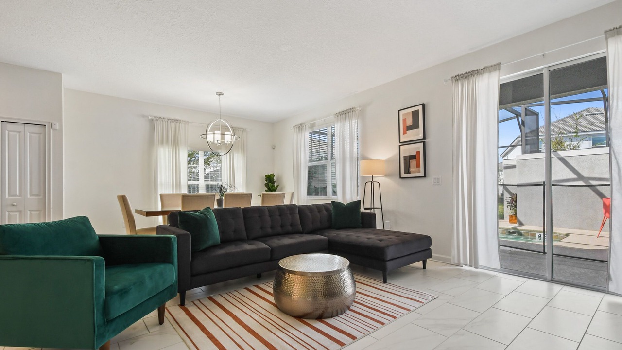 Photo of Livingroom in Davenport