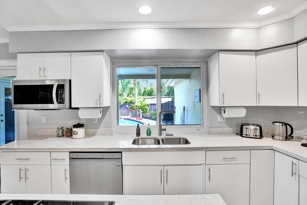 Photo of Kitchen in Royal Poinciana