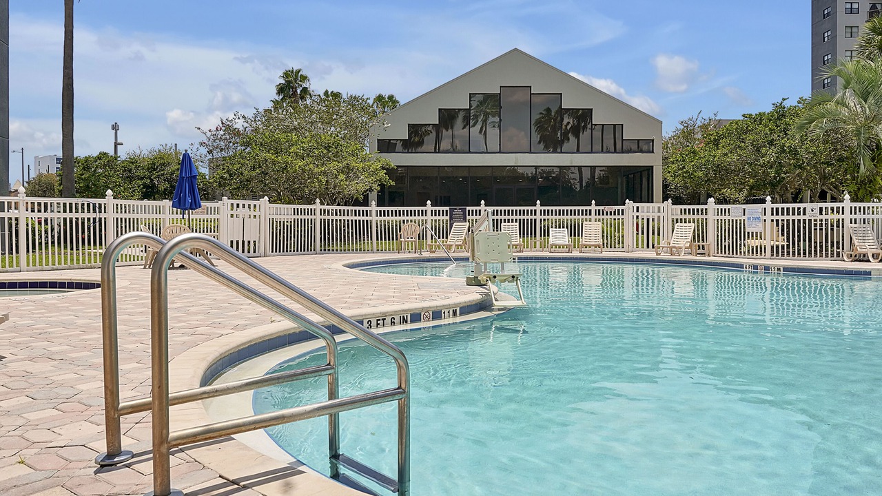 Photo of Outdoor in Florida Center