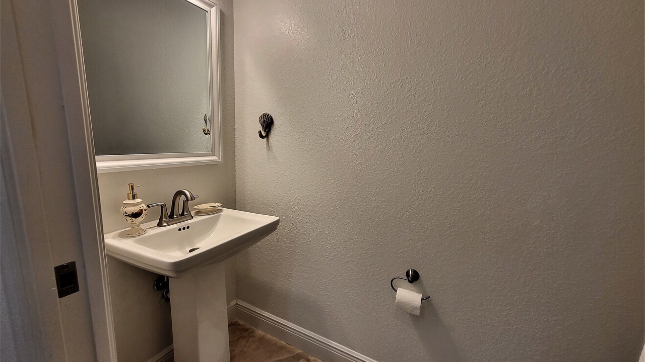 Photo of Bathroom in Historic Downtown Melbourne
