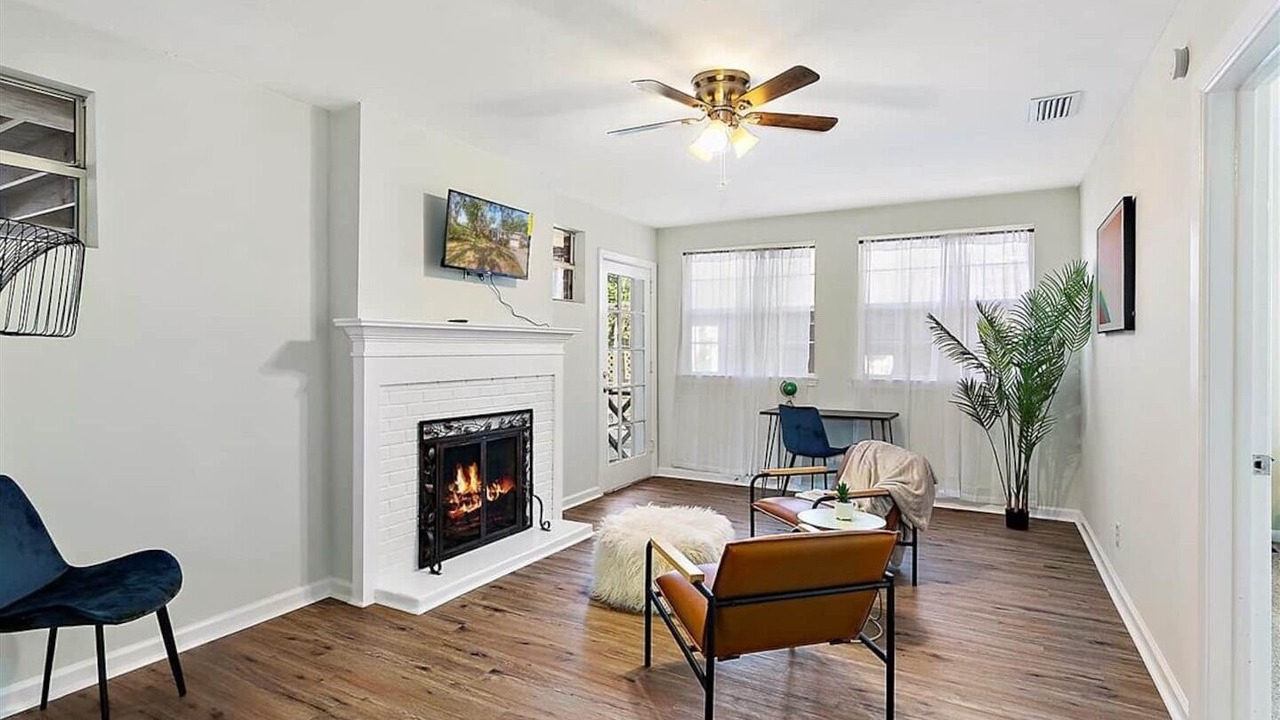 Photo of Livingroom in Southside