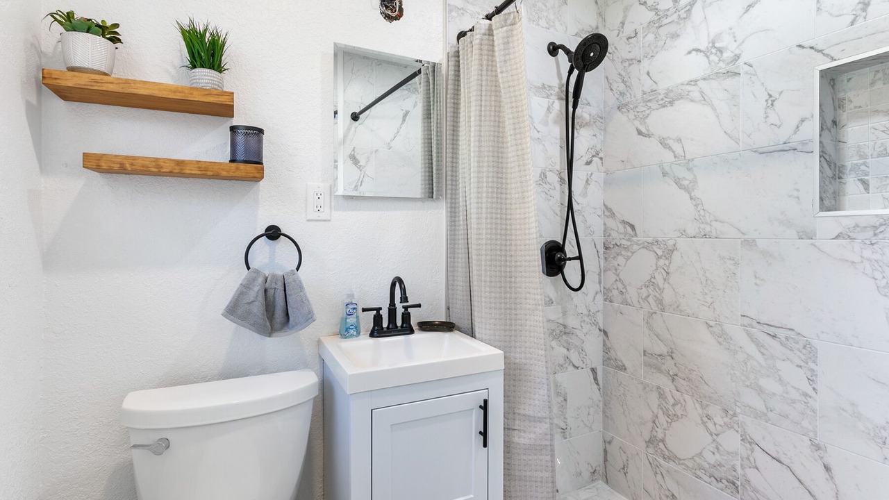 Photo of Bathroom in Cypress Point