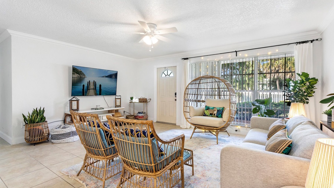Photo of Livingroom in Cypress Point