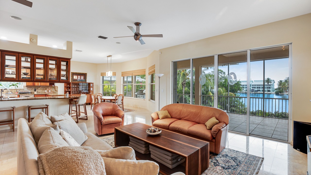 Photo of Livingroom in Islamorada