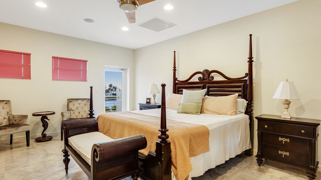 Photo of Bedroom in Islamorada