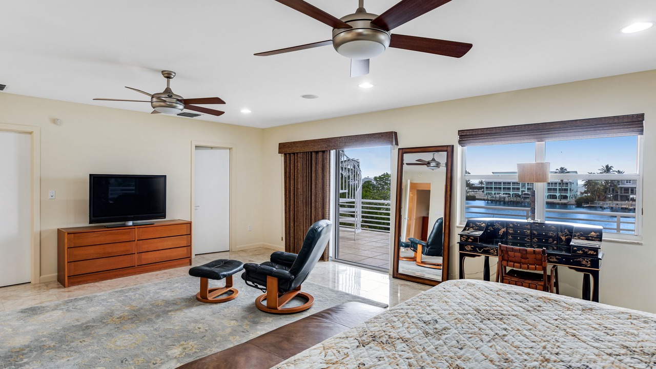 Photo of Bedroom in Islamorada