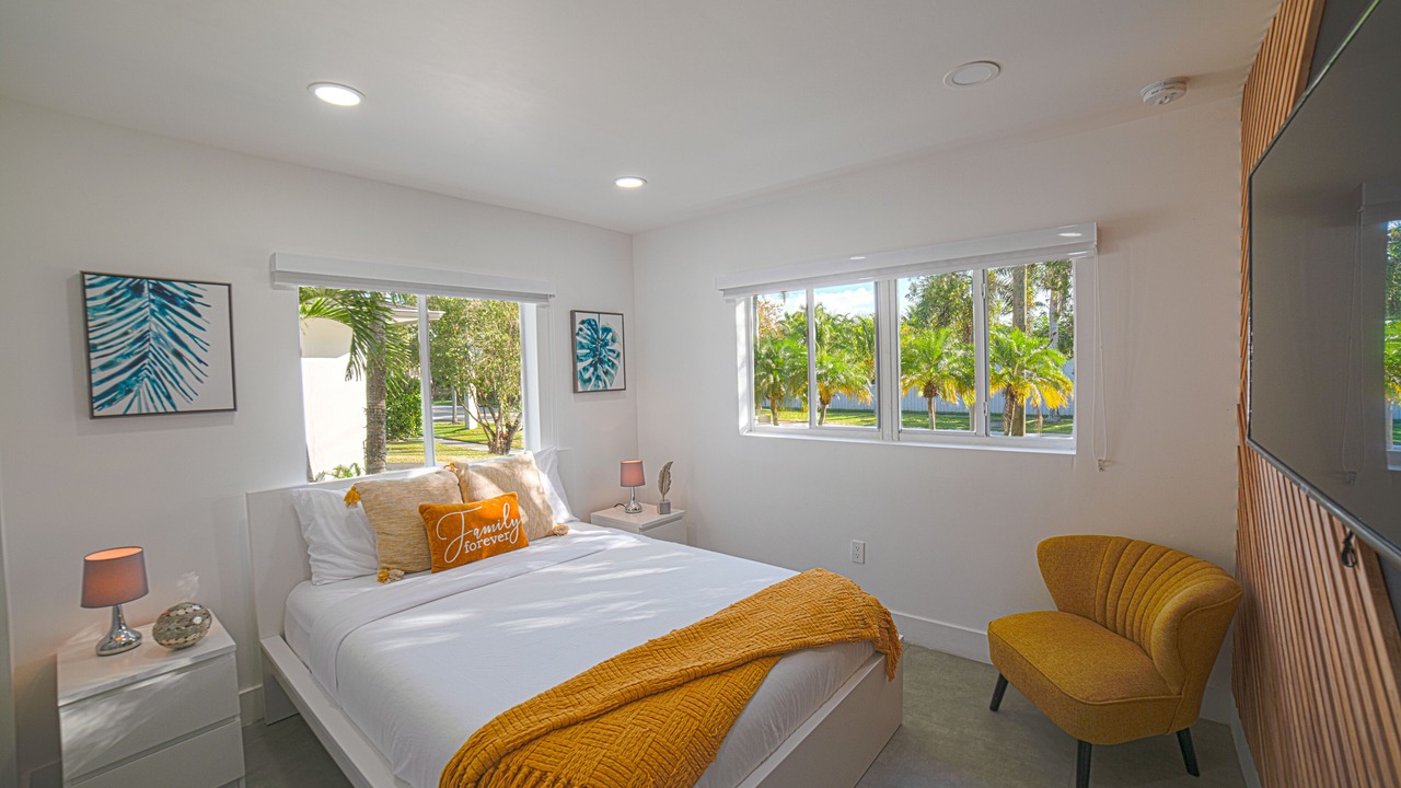 Photo of Bedroom in Cutler Bay