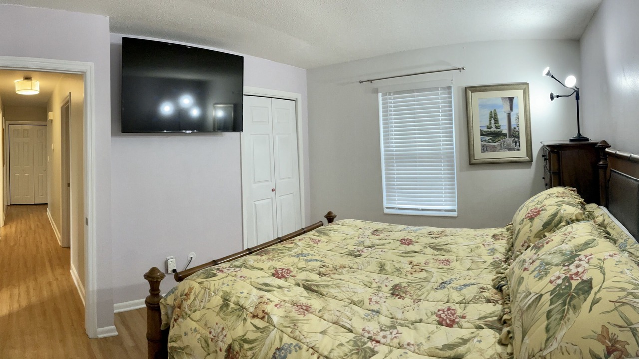 Photo of Bedroom in Tallahassee