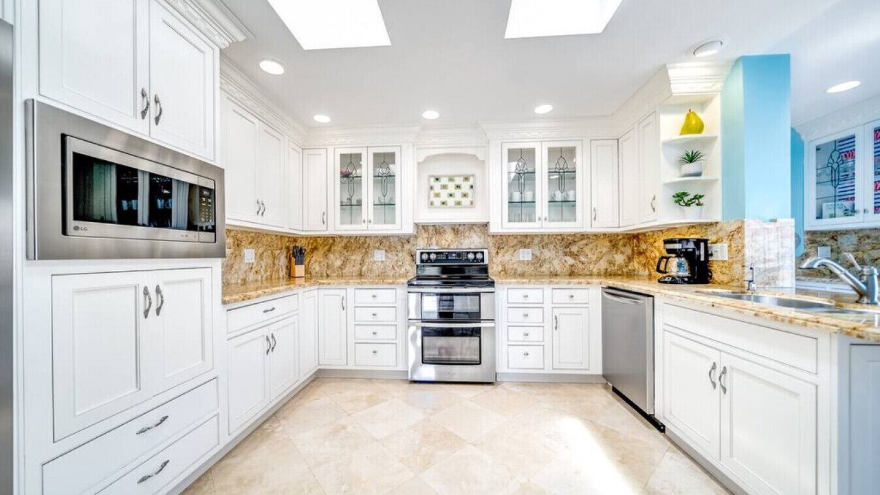 Photo of Kitchen in Cypress Lakes