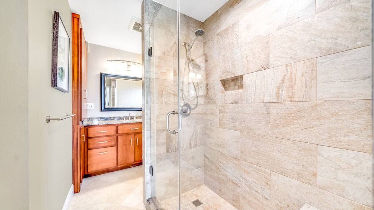 Photo of Bathroom in Cypress Lakes