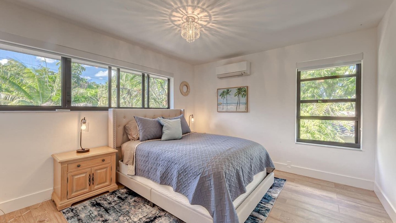 Photo of Bedroom in Harbour Inlet
