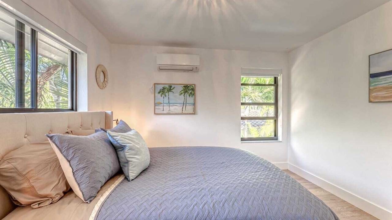 Photo of Bedroom in Harbour Inlet
