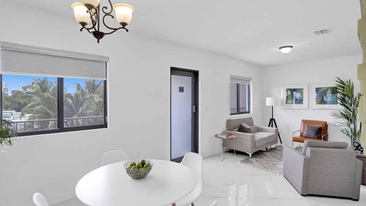 Photo of Livingroom in Allapattah