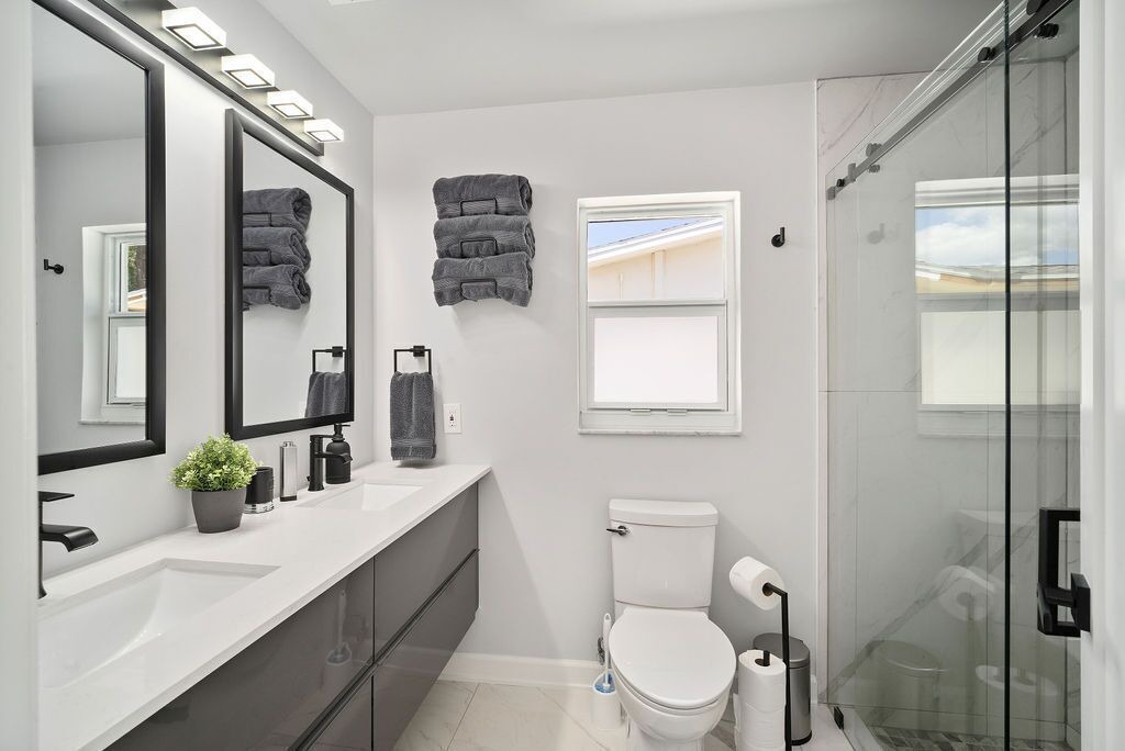 Photo of Bathroom in Naples Park