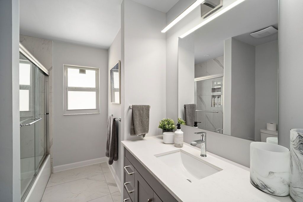 Photo of Bathroom in Naples Park