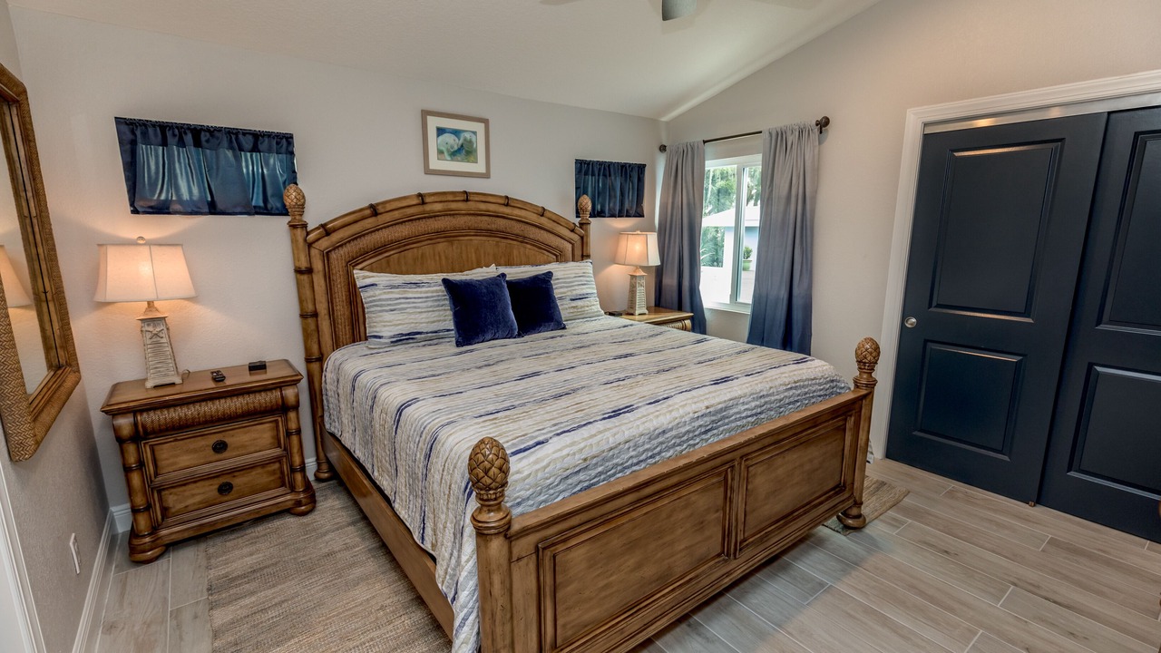 Photo of Bedroom in Roseland