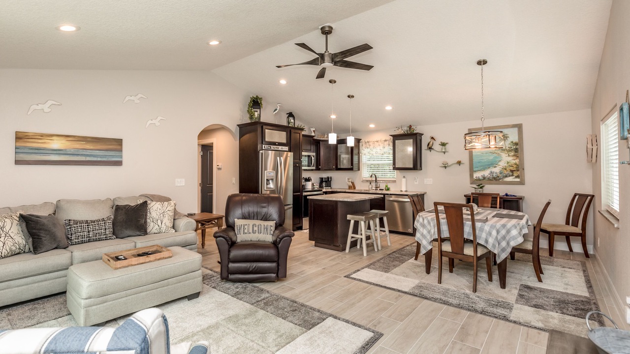 Photo of Livingroom in Roseland