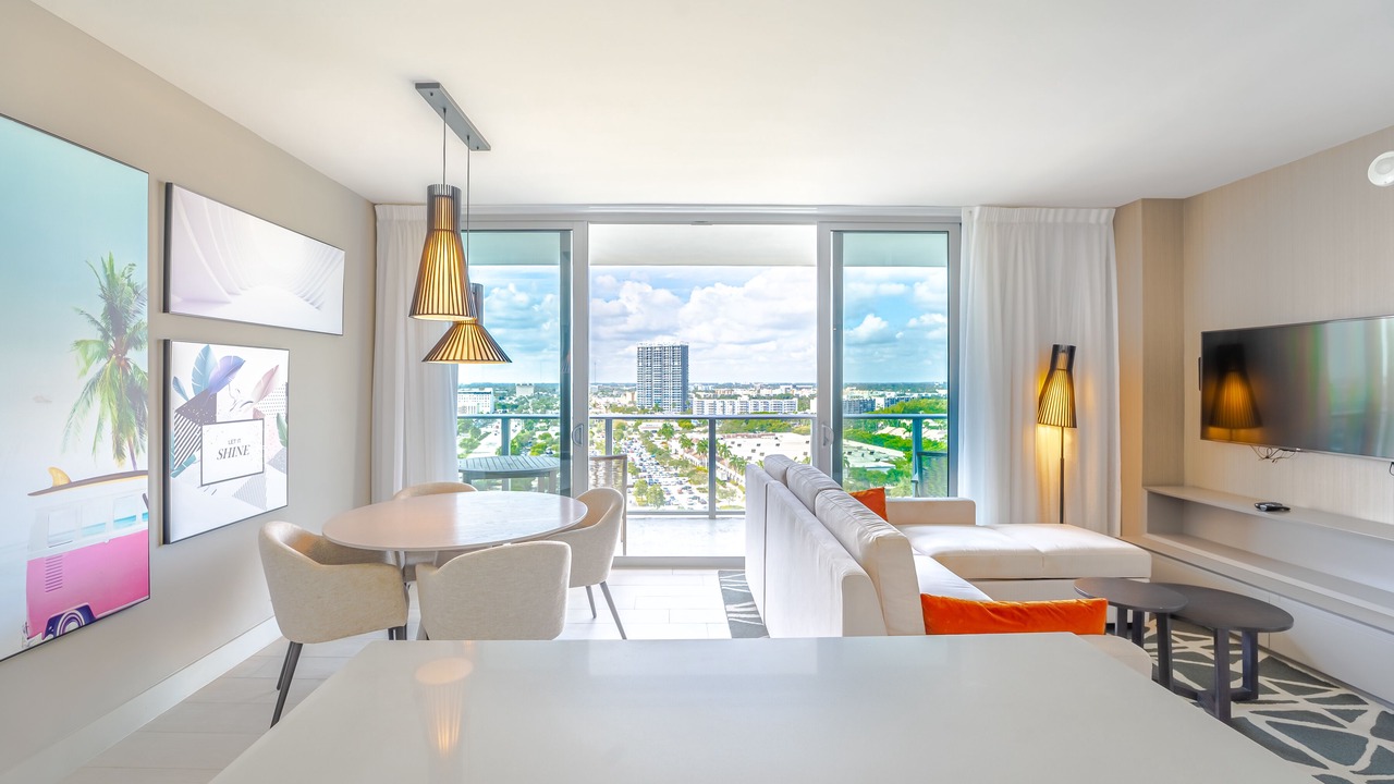 Photo of Livingroom in Hallandale Beach