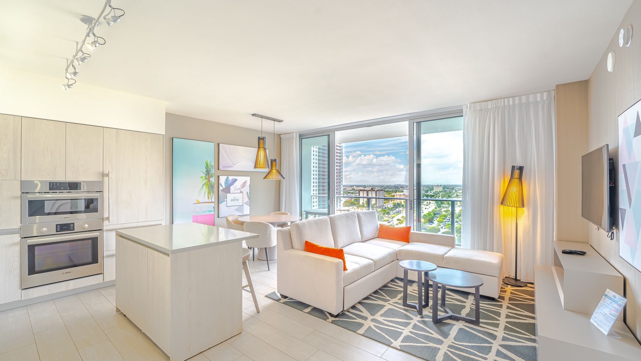 Photo of Livingroom in Hallandale Beach