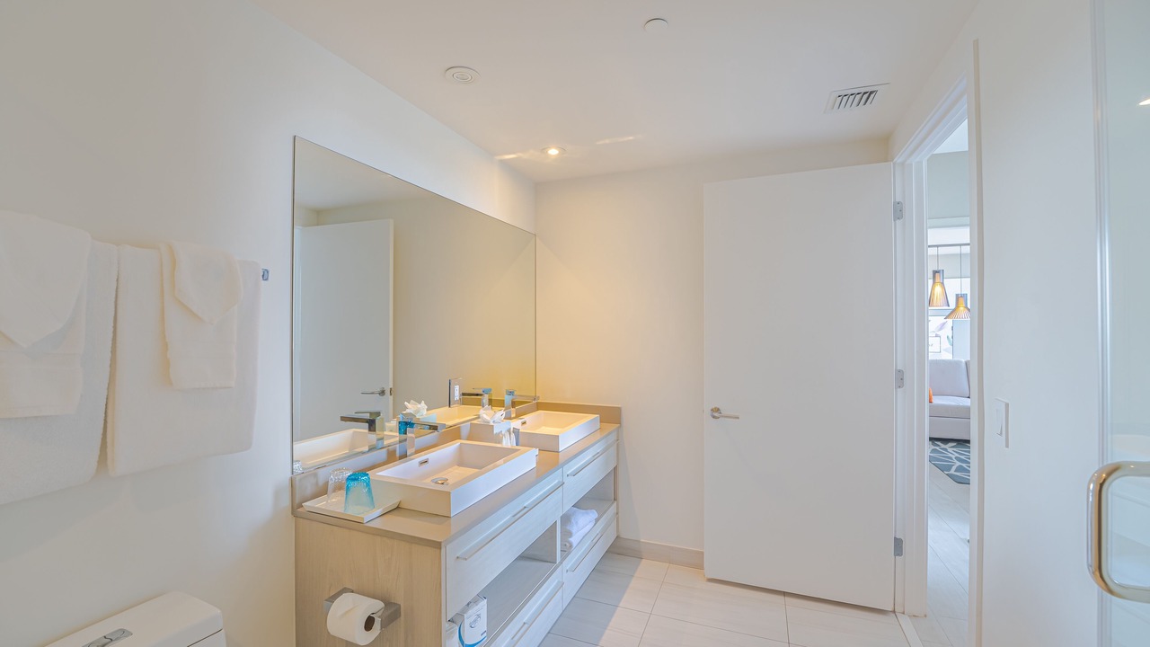 Photo of Bathroom in Hallandale Beach
