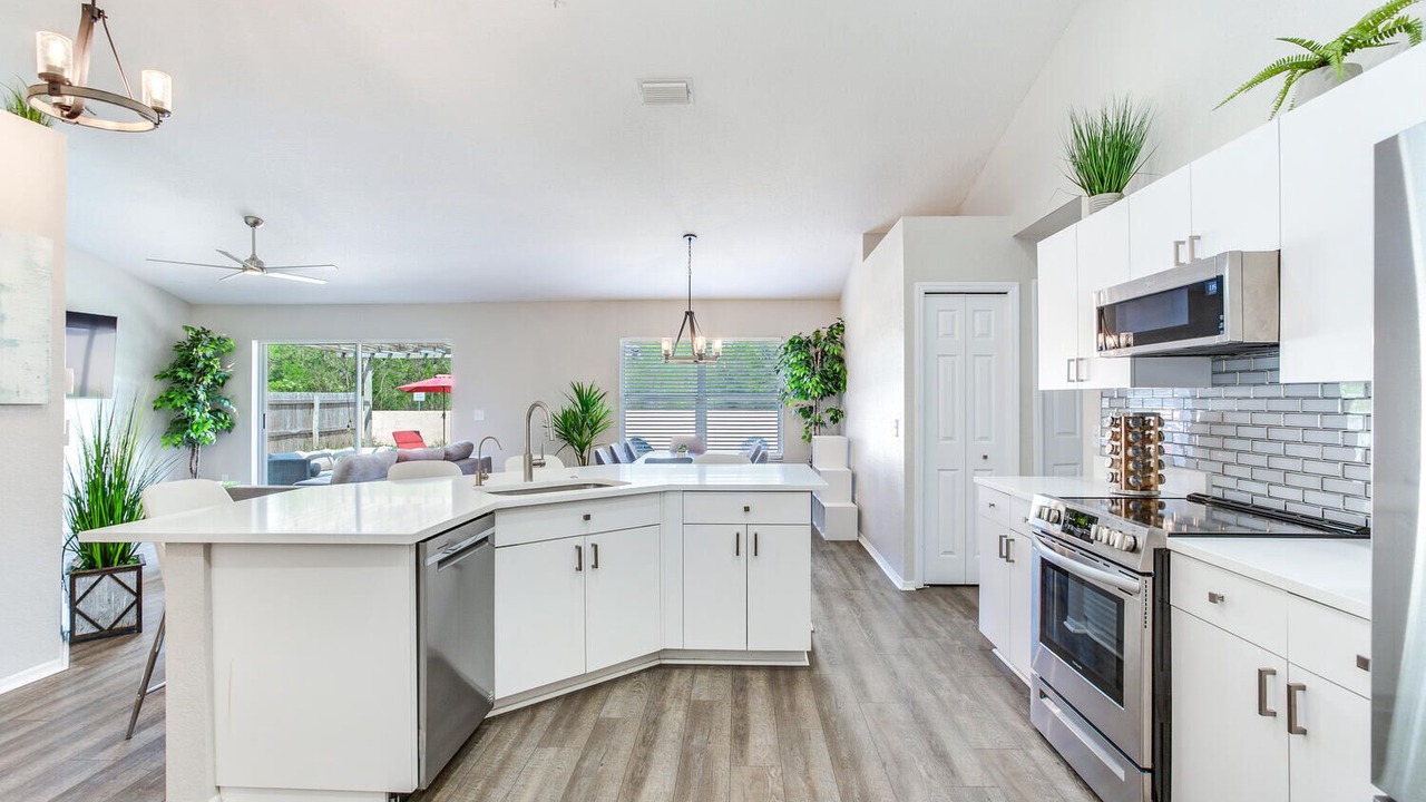 Photo of Kitchen in Lakeview Village