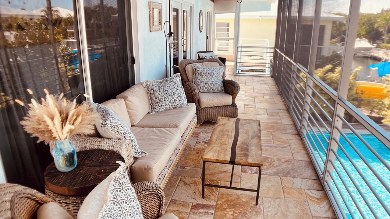 Photo of Patio Balcony in Indian Waterways