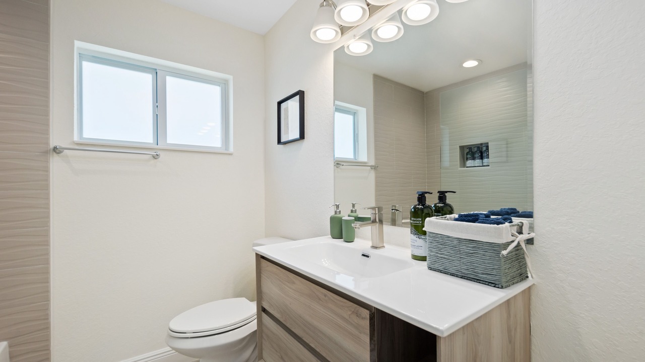 Photo of Bathroom in Royal Poinciana