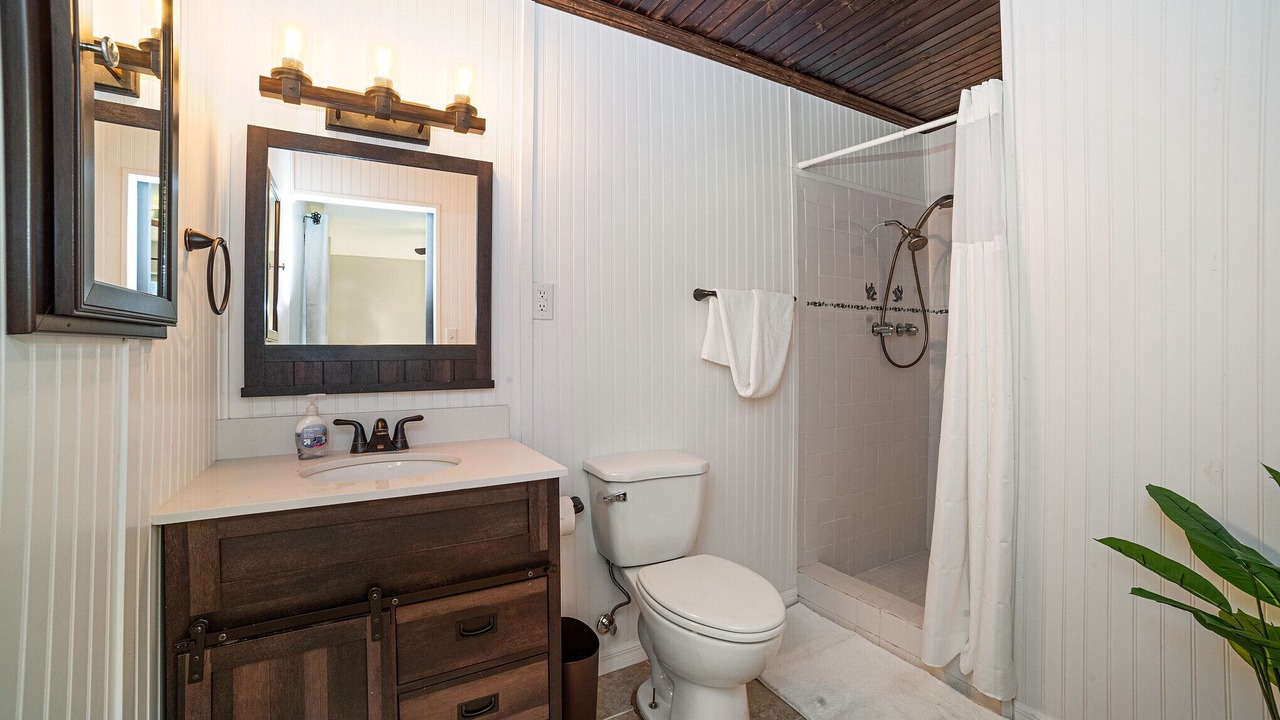 Photo of Bathroom in Fellowship