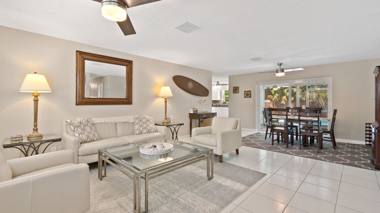 Photo of Livingroom in Old Jupiter Beach Road