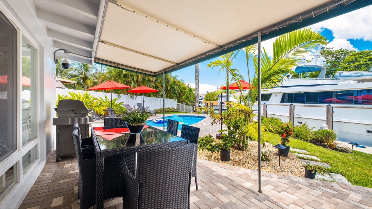 Photo of Outdoor in Lauderdale Isles