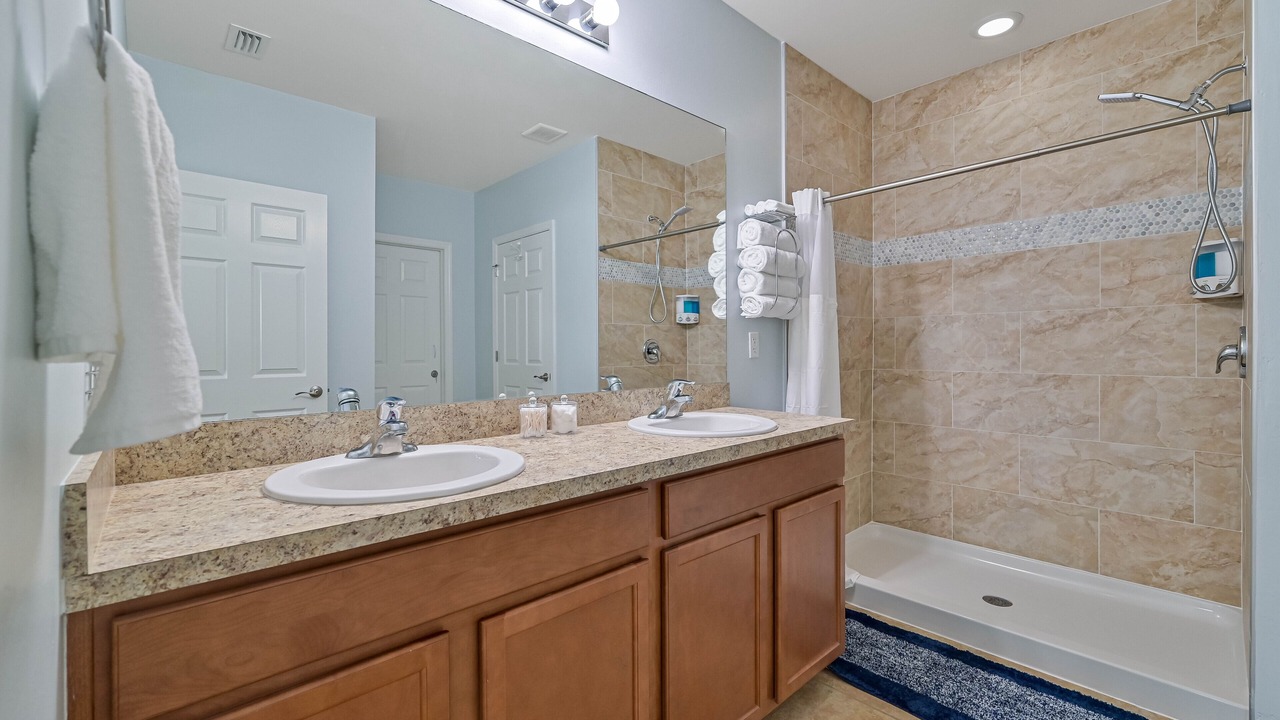 Photo of Bathroom in Pelican