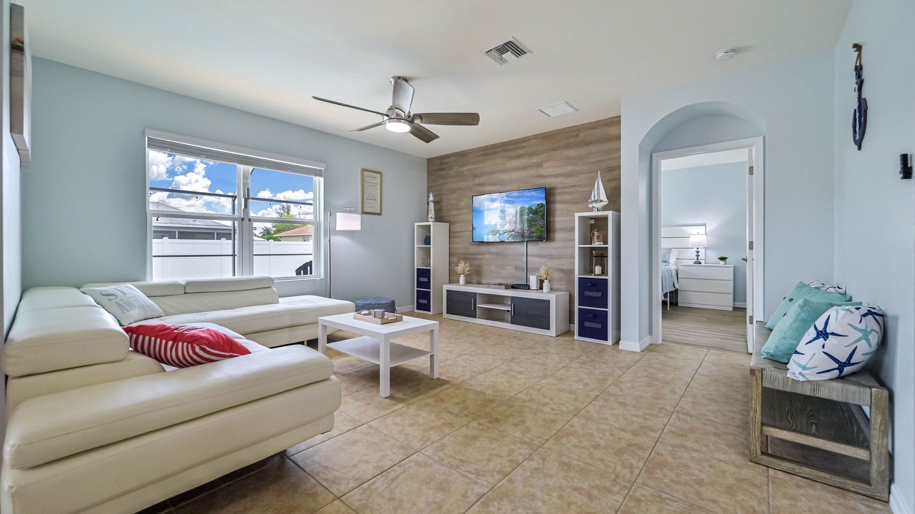 Photo of Livingroom in Pelican