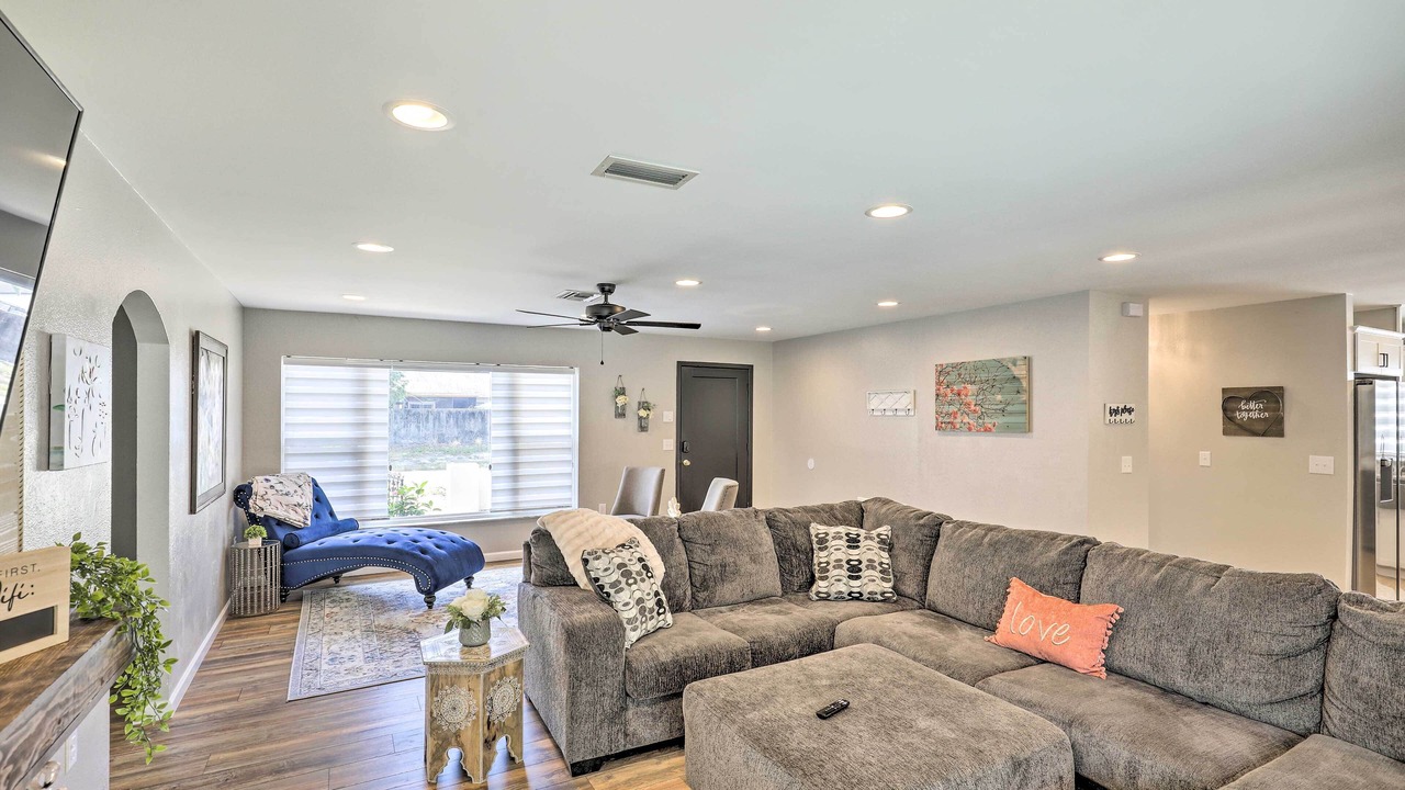 Photo of Livingroom in Holiday Lakes West